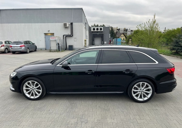 Audi A4 cena 110500 przebieg: 115000, rok produkcji 2020 z Kraków małe 137